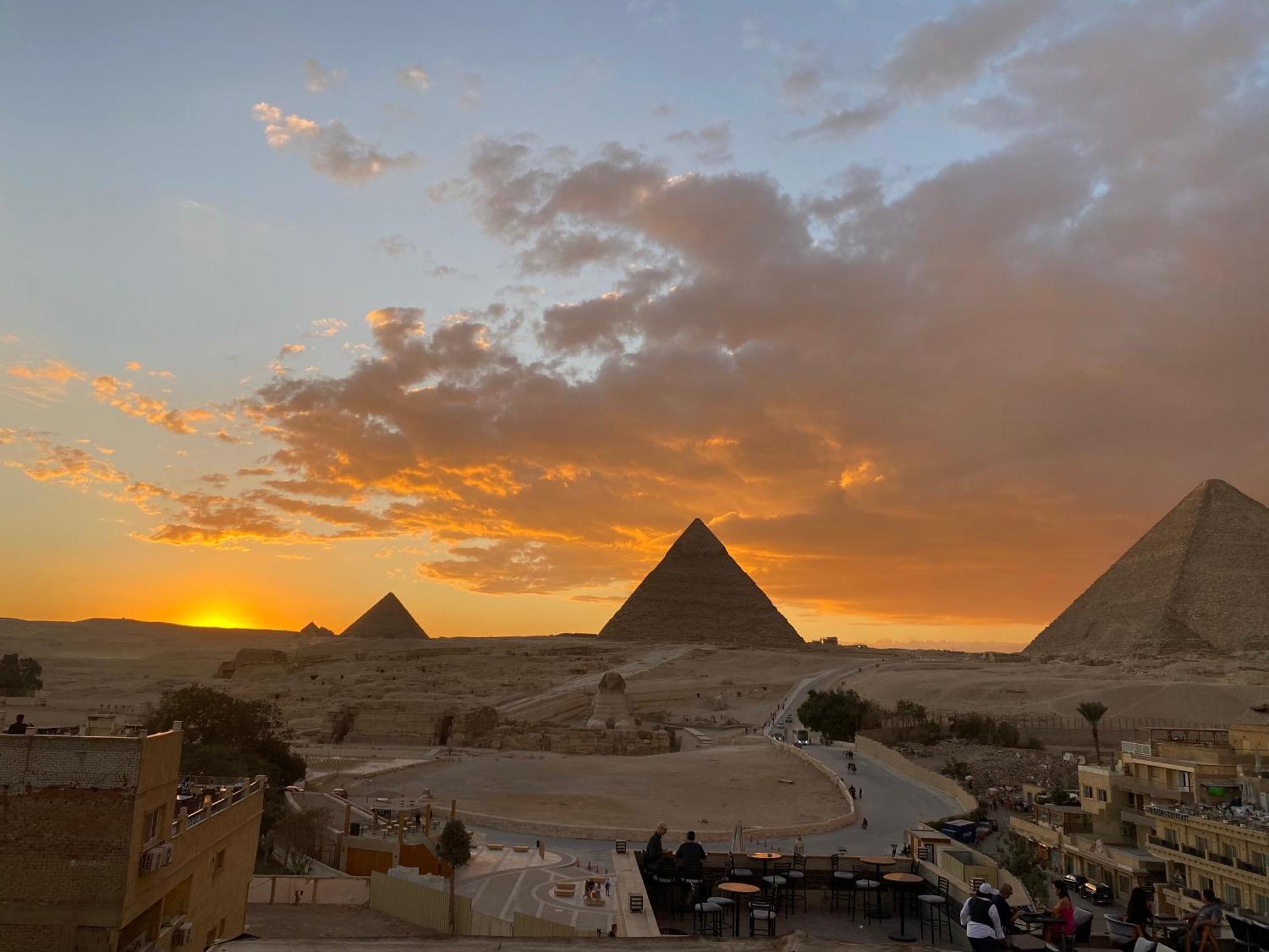 Royal Golden Pyramids Inn Giza Екстер'єр фото