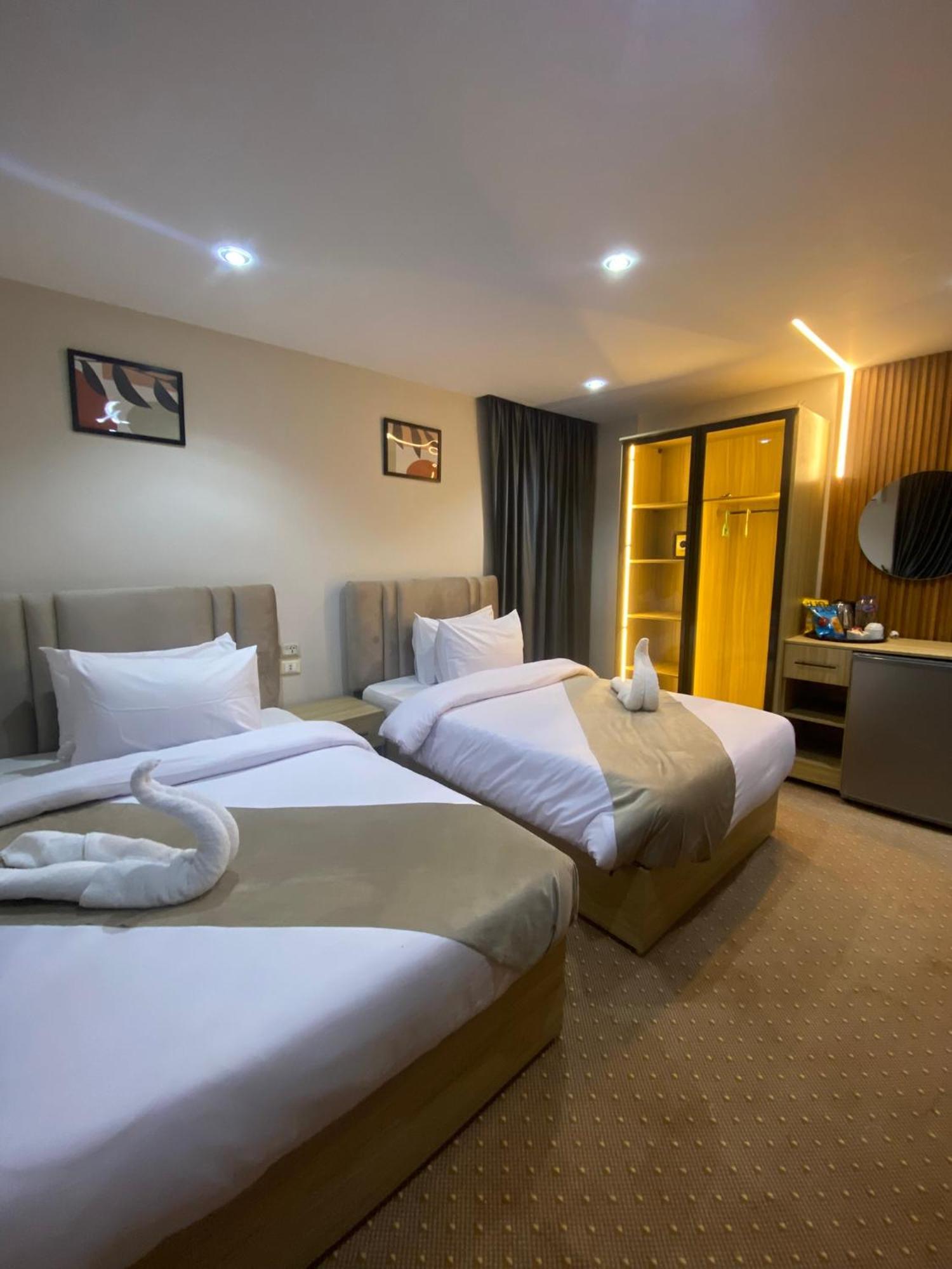 Royal Golden Pyramids Inn Giza Екстер'єр фото