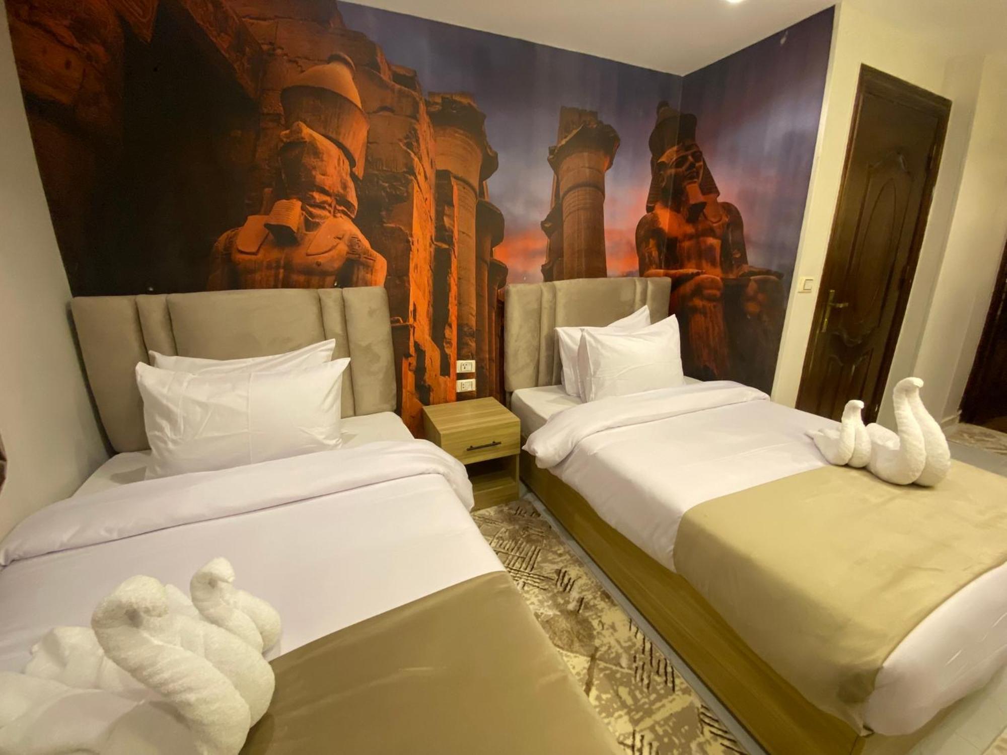 Royal Golden Pyramids Inn Giza Екстер'єр фото