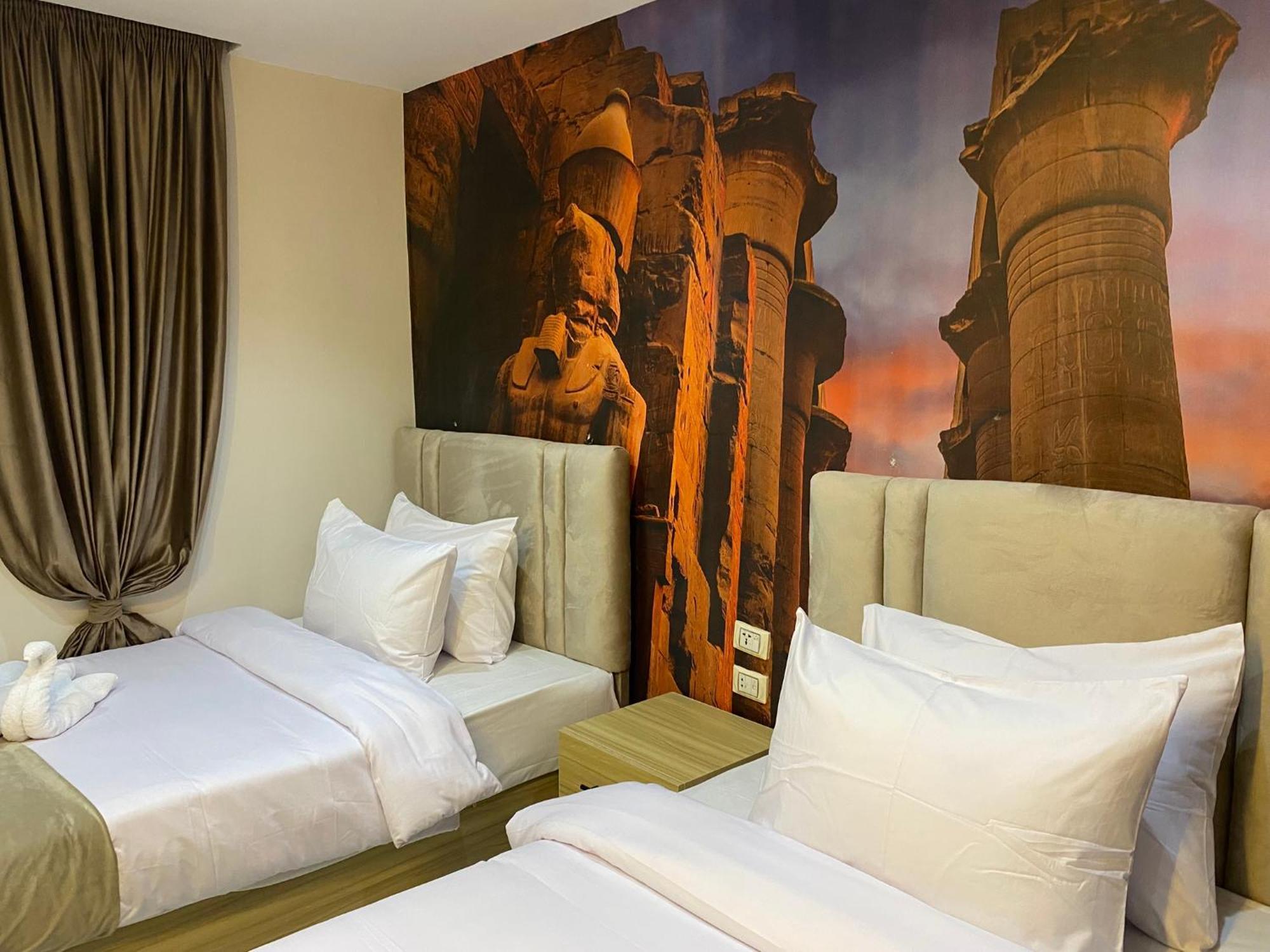 Royal Golden Pyramids Inn Giza Екстер'єр фото