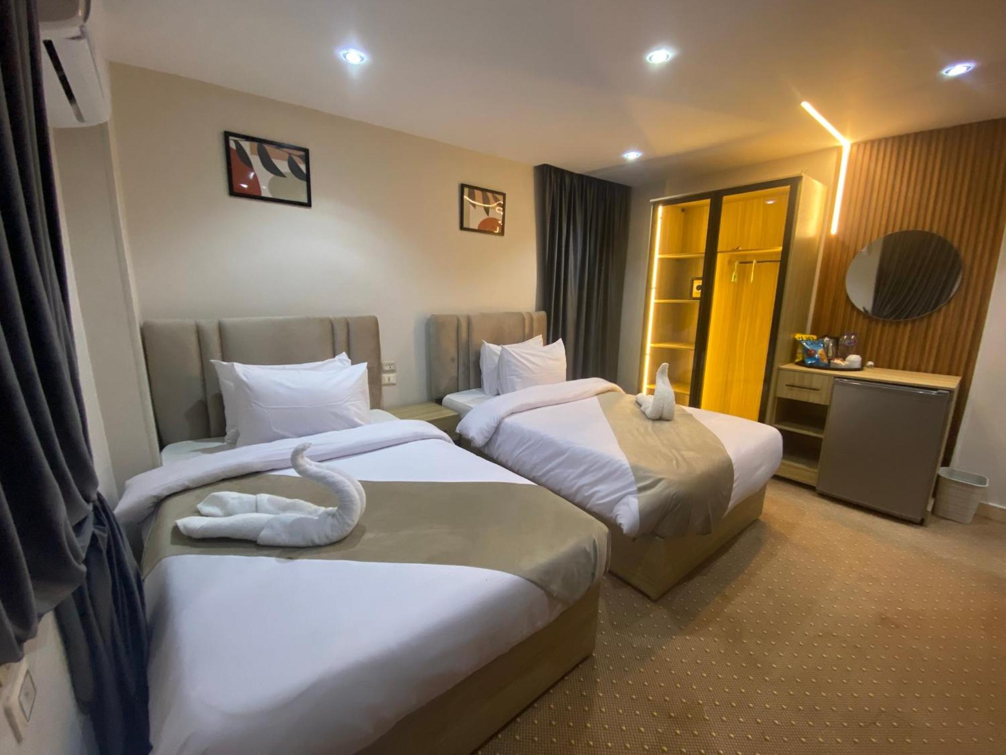 Royal Golden Pyramids Inn Giza Екстер'єр фото