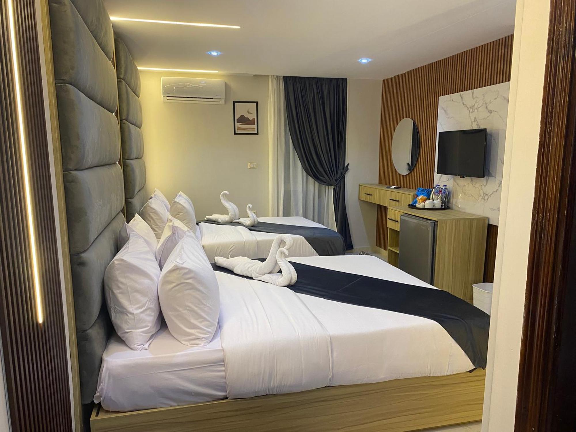 Royal Golden Pyramids Inn Giza Екстер'єр фото