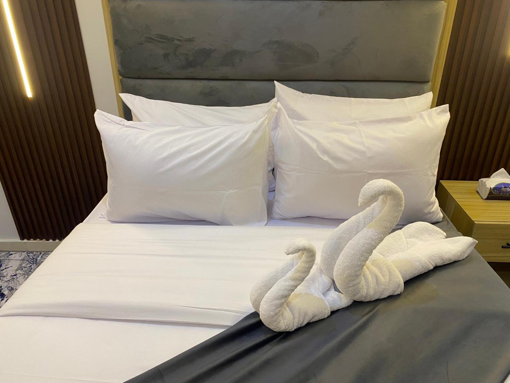 Royal Golden Pyramids Inn Giza Екстер'єр фото