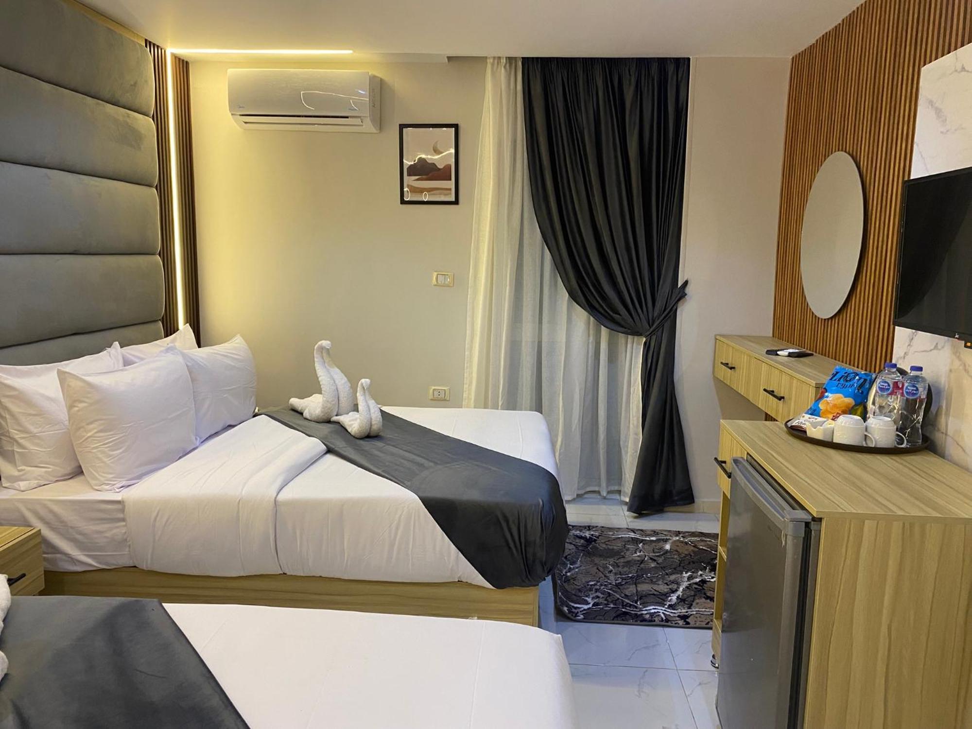 Royal Golden Pyramids Inn Giza Екстер'єр фото