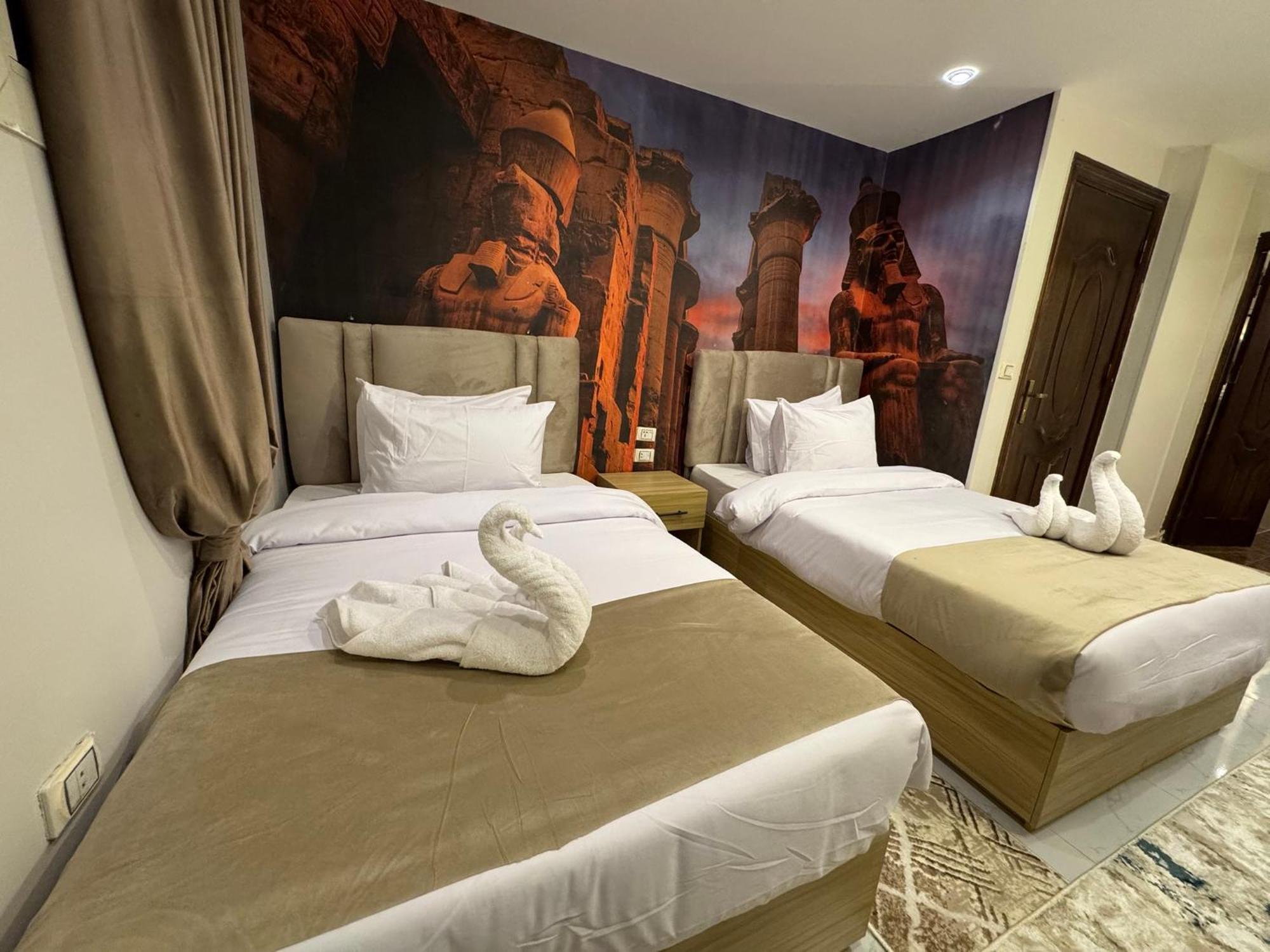 Royal Golden Pyramids Inn Giza Екстер'єр фото