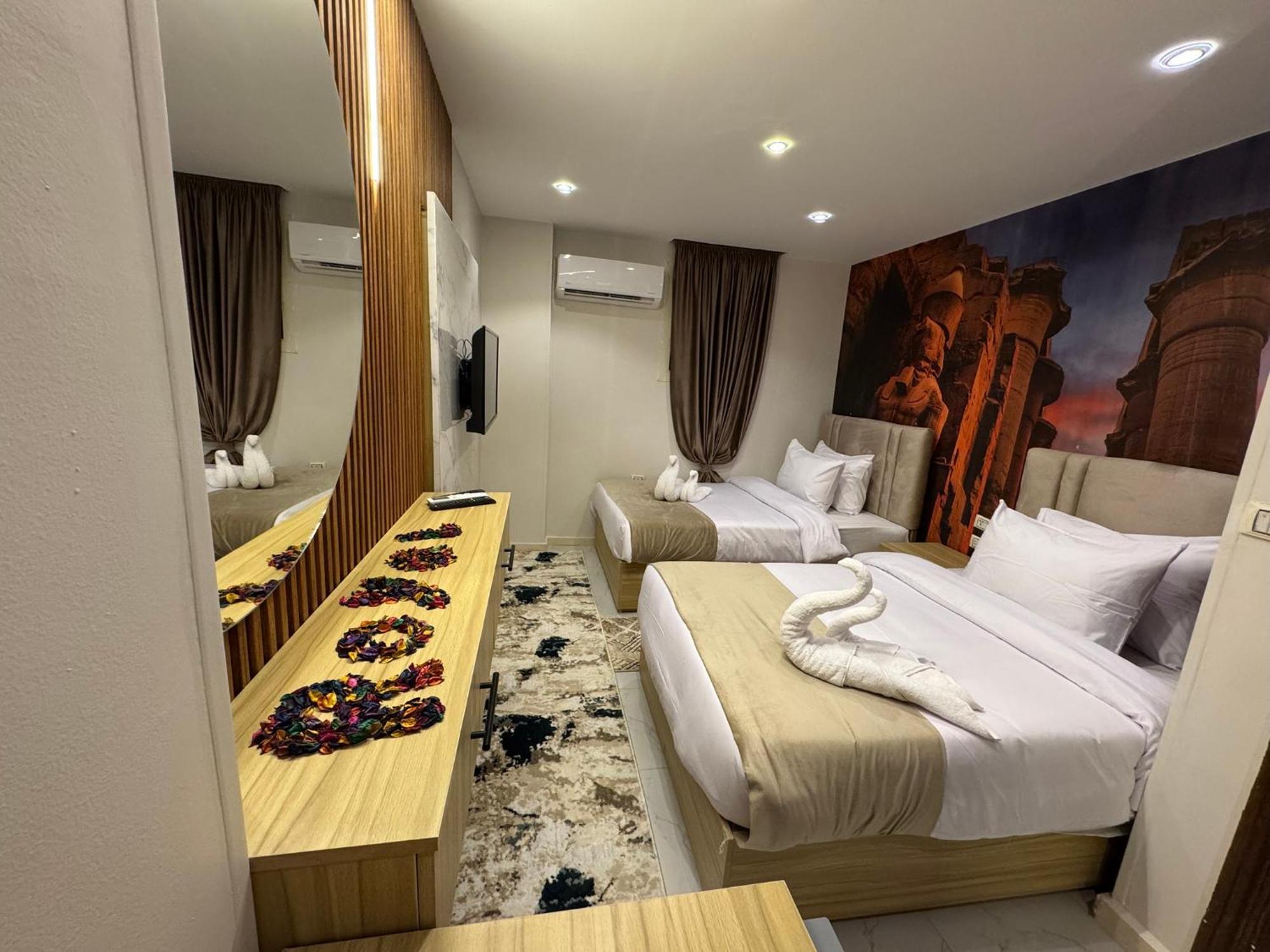 Royal Golden Pyramids Inn Giza Екстер'єр фото