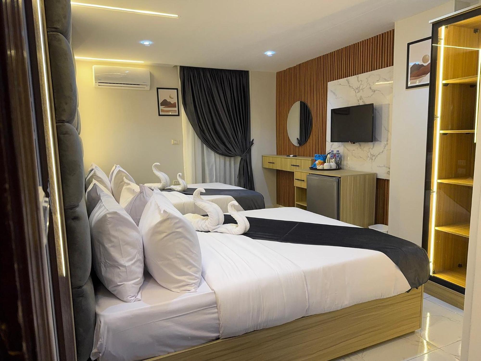 Royal Golden Pyramids Inn Giza Екстер'єр фото